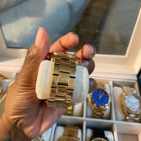 Guess Women’s Watch- Gold/Pink/Silver - Picture 4 of 5